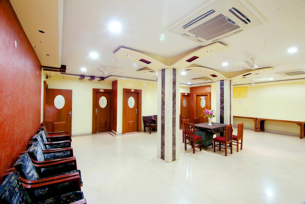 Hotel Kusum Bhilai Екстер'єр фото